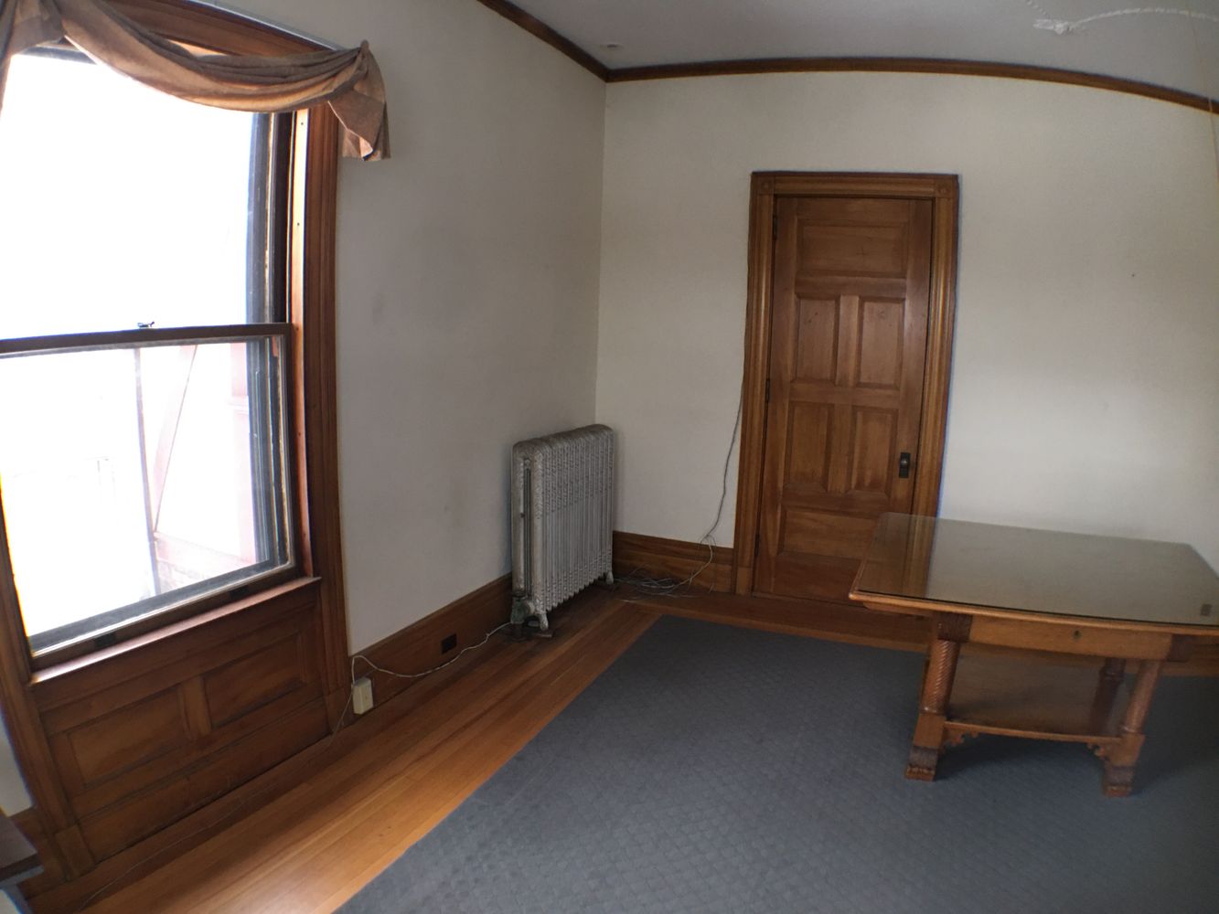 1802 Elm St, Manchester, NH 03104